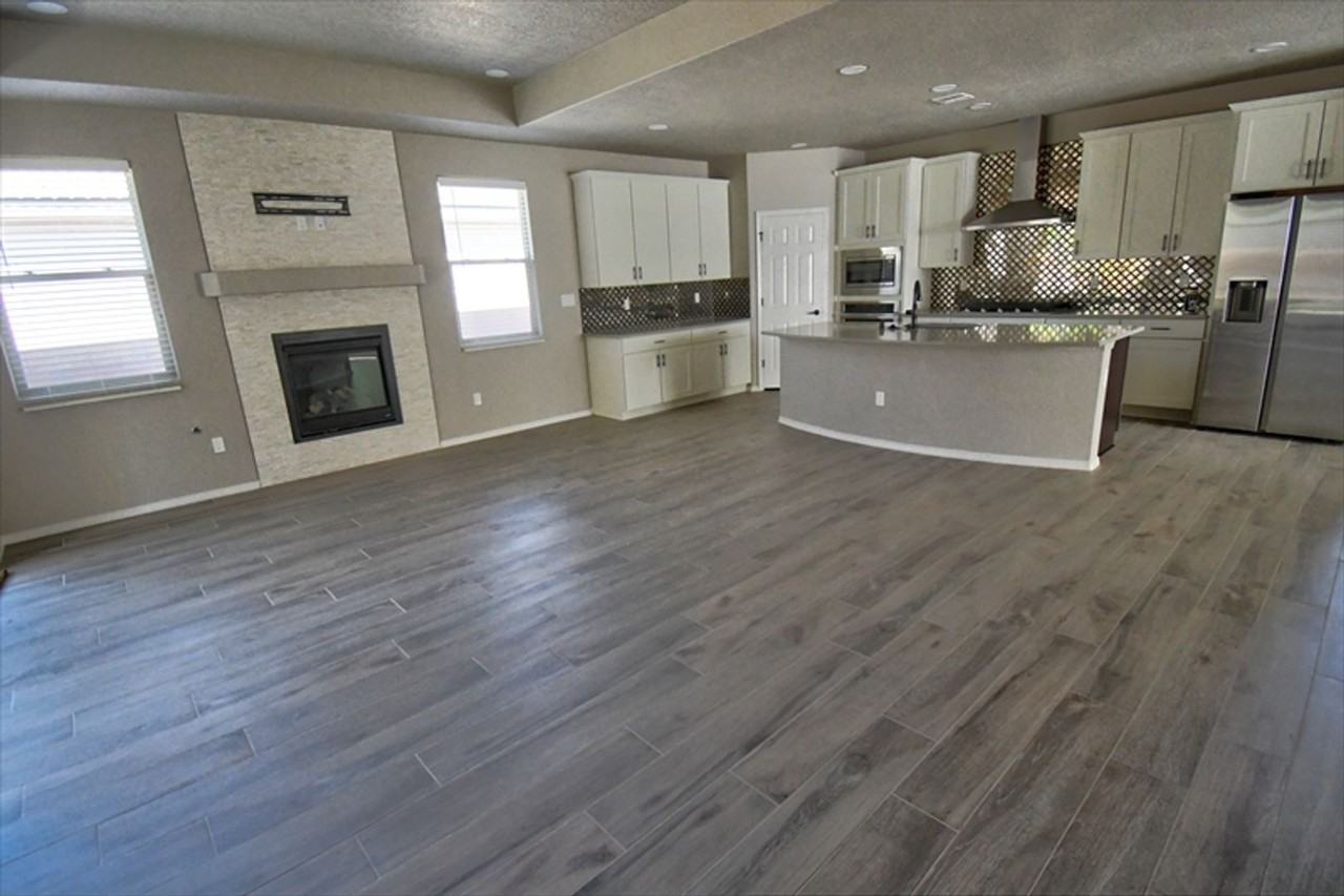 11404 Rock Squirrel Ave Se - Photo 2 of 15