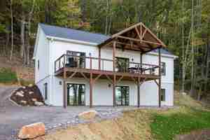 featured image of 1487 Golf Course Rd