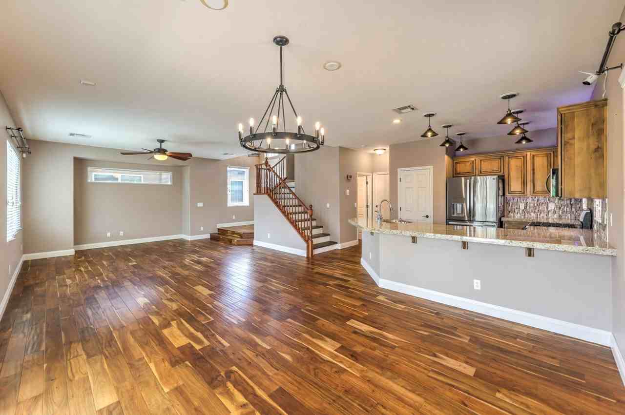 10037 Willowbrook Pond Rd - Photo 6 of 28