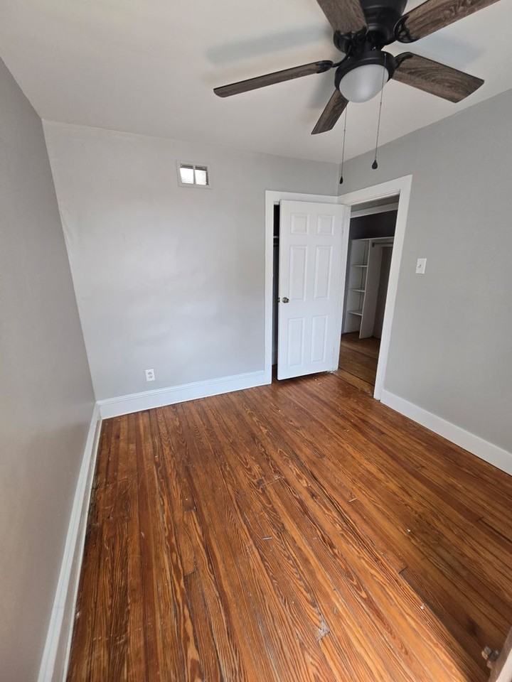 1364 Ruan St - Photo 7 of 11