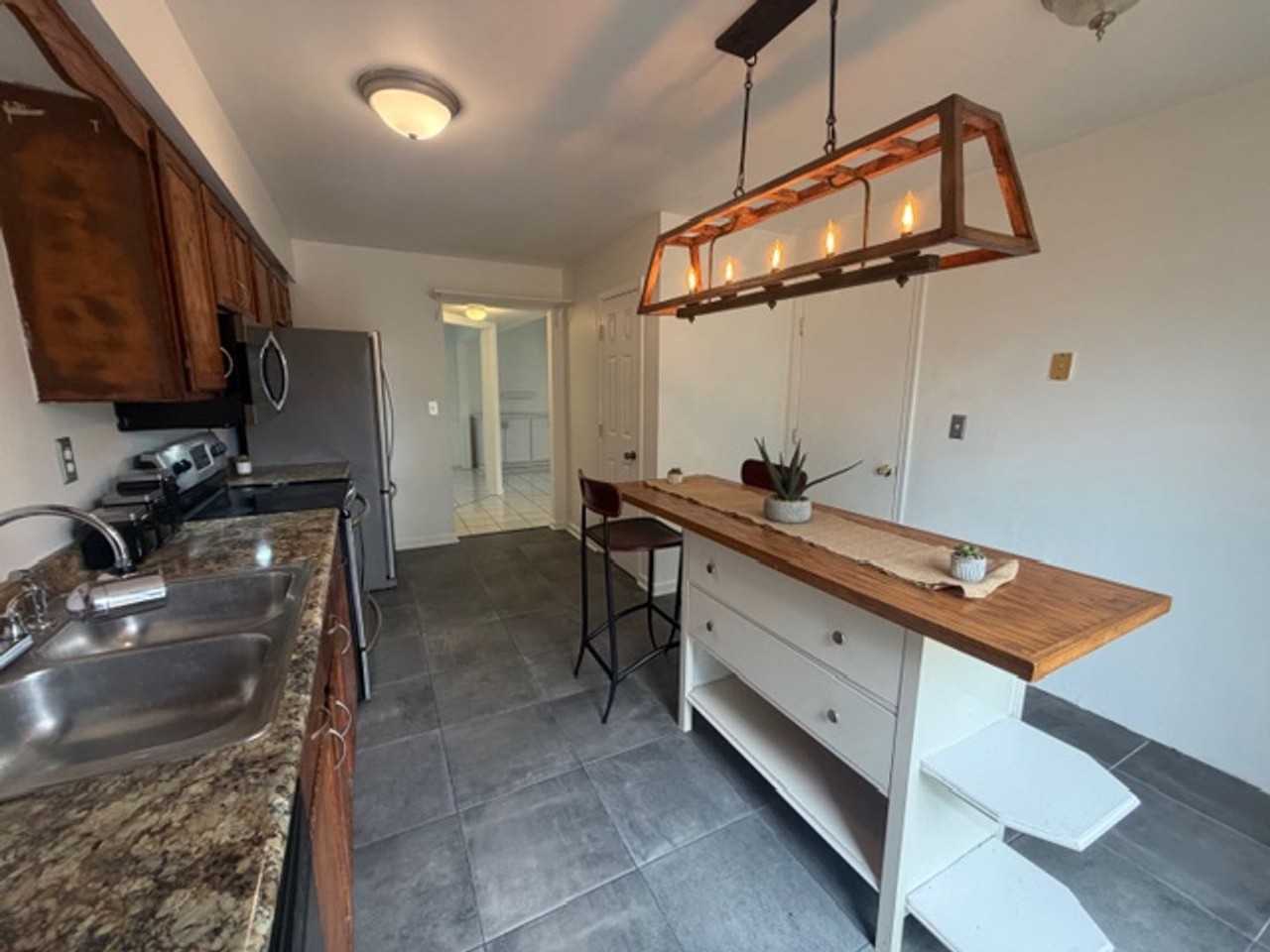 2245 Speckled Rock Ln - Photo 7 of 38
