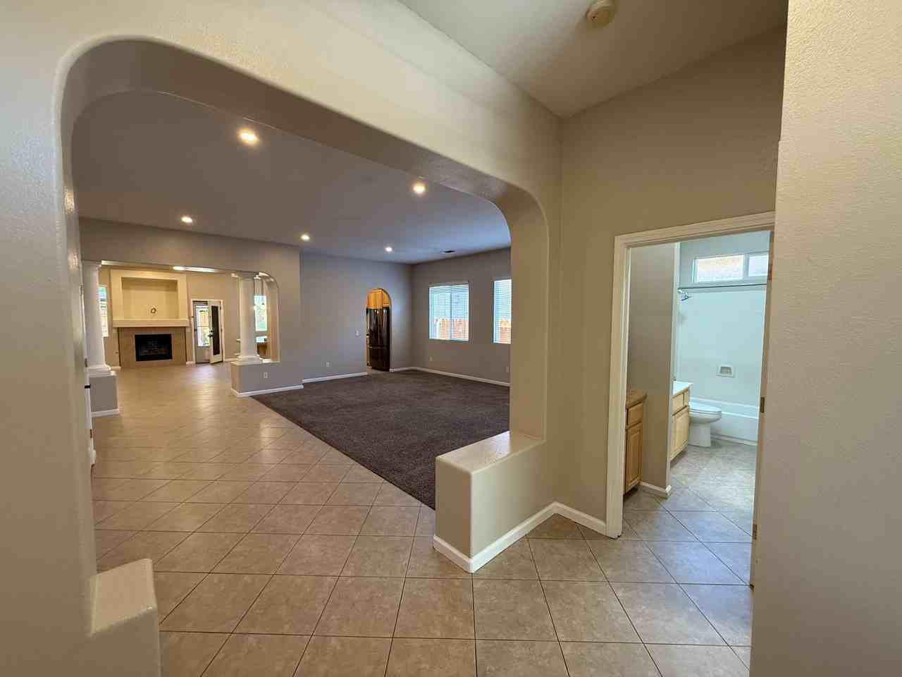 3113 Alpha Ct - Photo 4 of 44