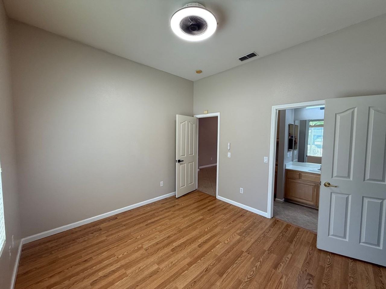 3113 Alpha Ct - Photo 7 of 44