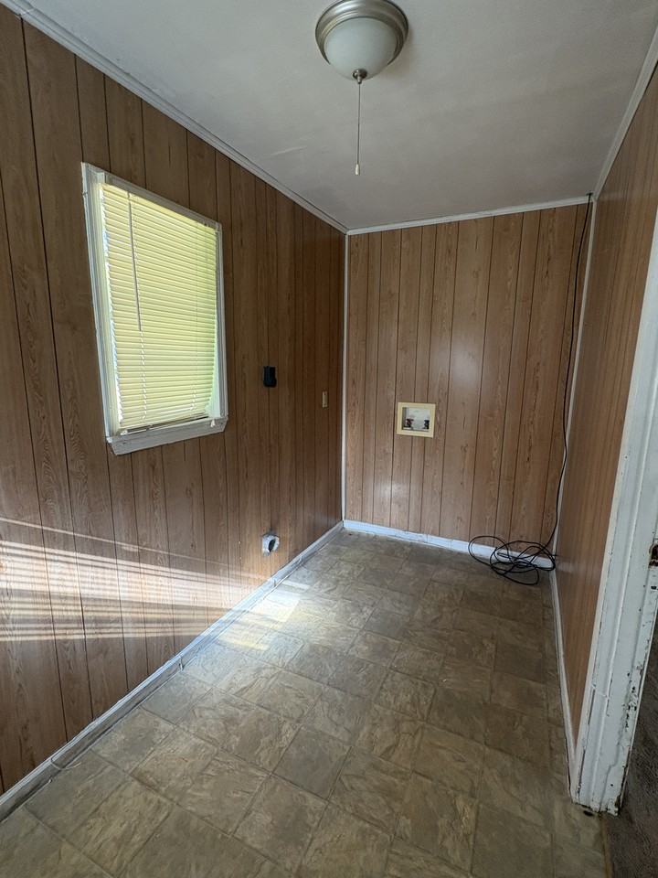 3264 Hackberry Ln - Photo 5 of 10