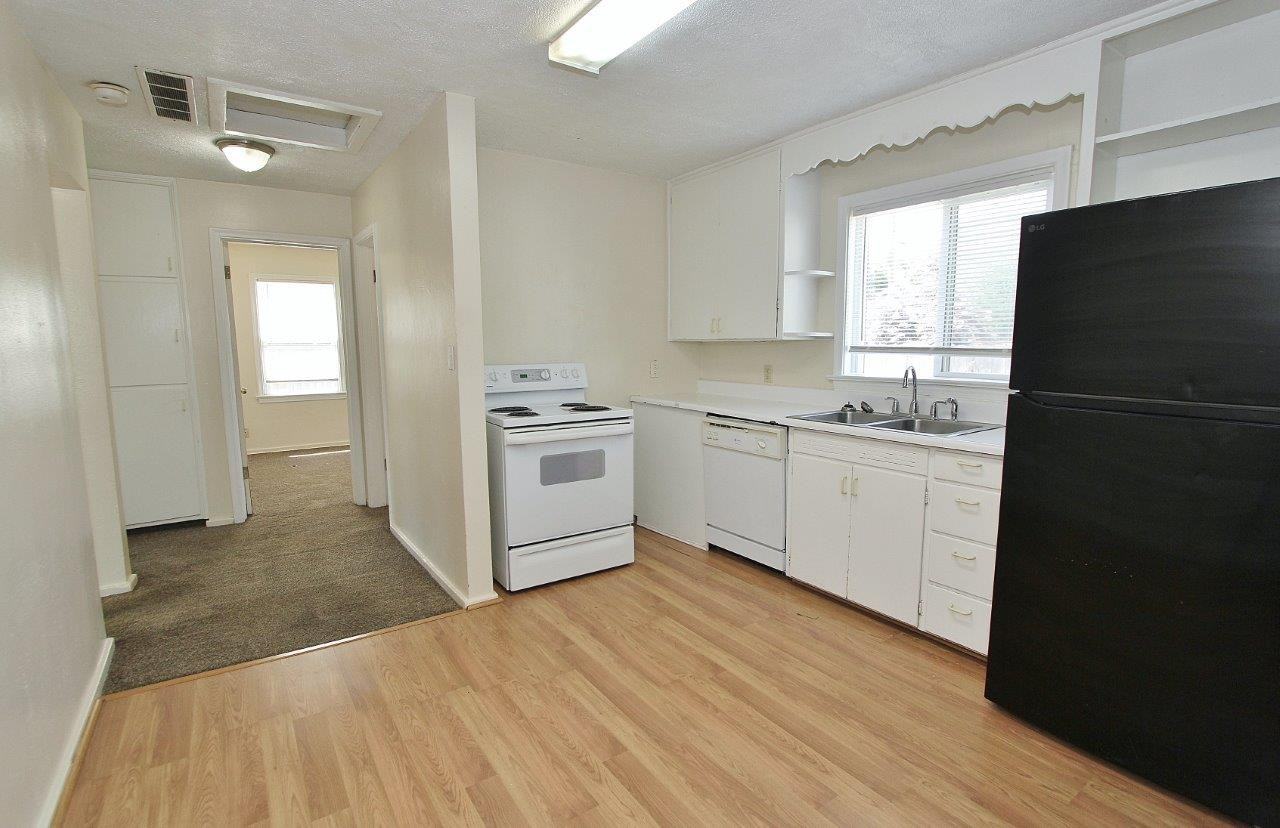 1311 4th St N - Photo 6 of 26