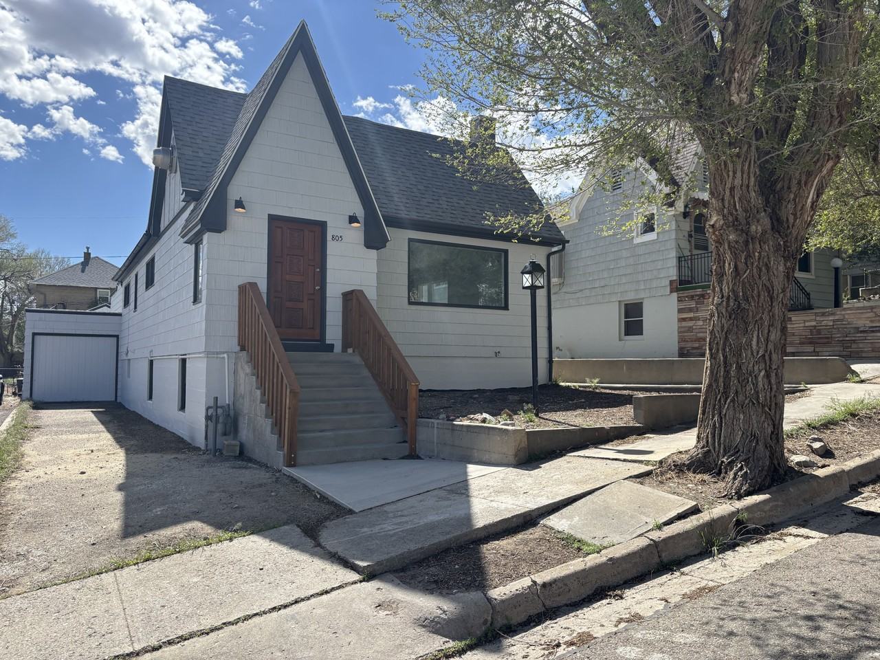 805 Rhode Island Ave
