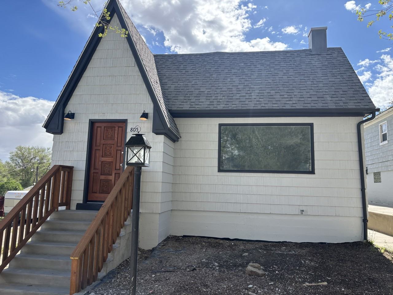 805 Rhode Island Ave - Photo 2 of 18