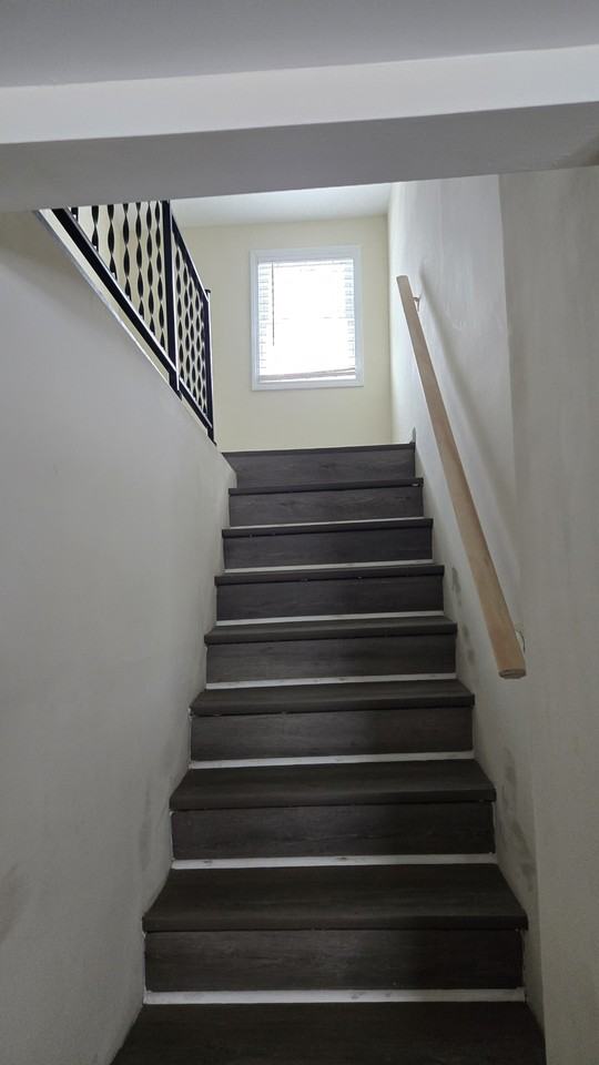 1717 Eastwood Ave - Photo 7 of 11