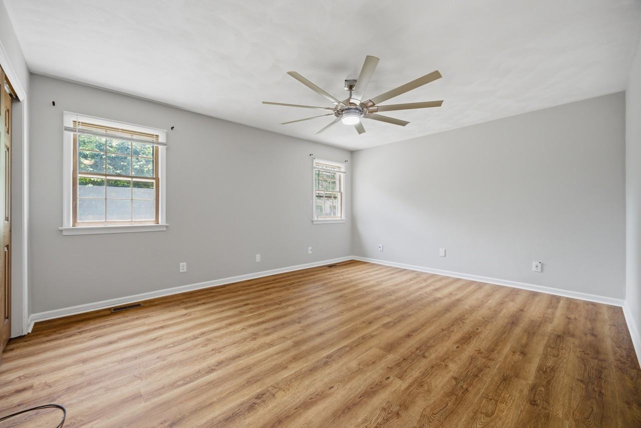 1441 Bayberry Pl - Photo 6 of 12