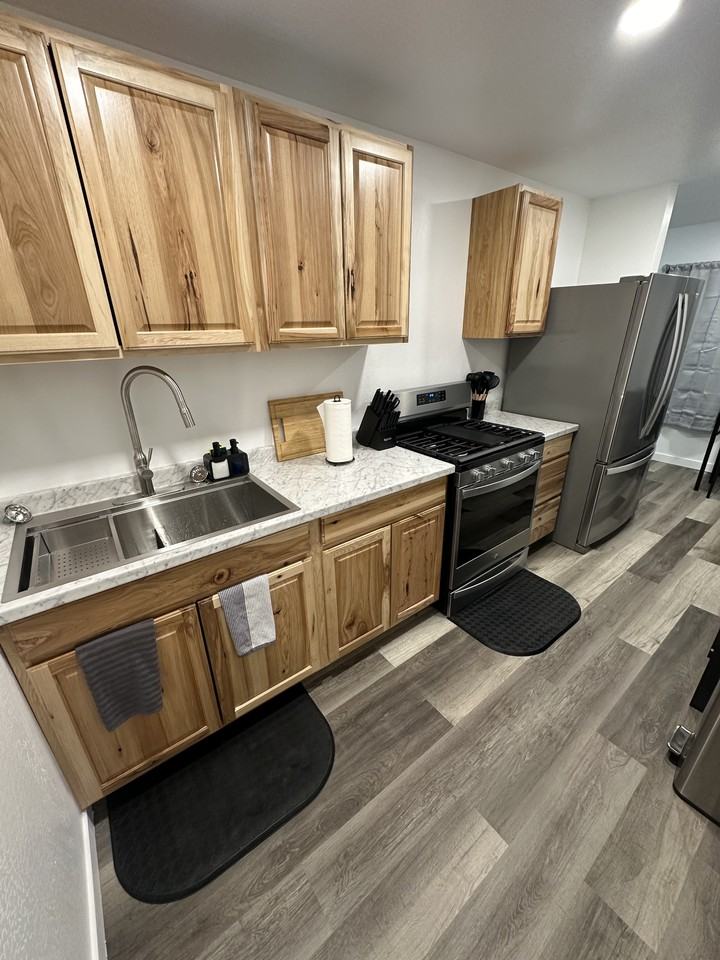 115 W Chuska St #115