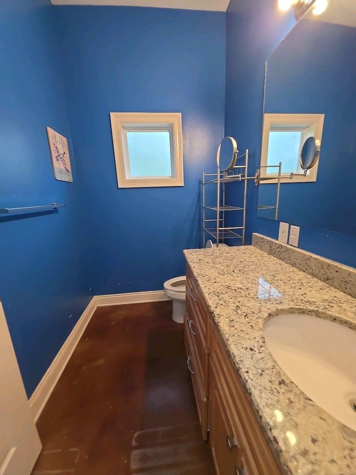1107 Glenwood Dr #1 - Photo 4 of 4