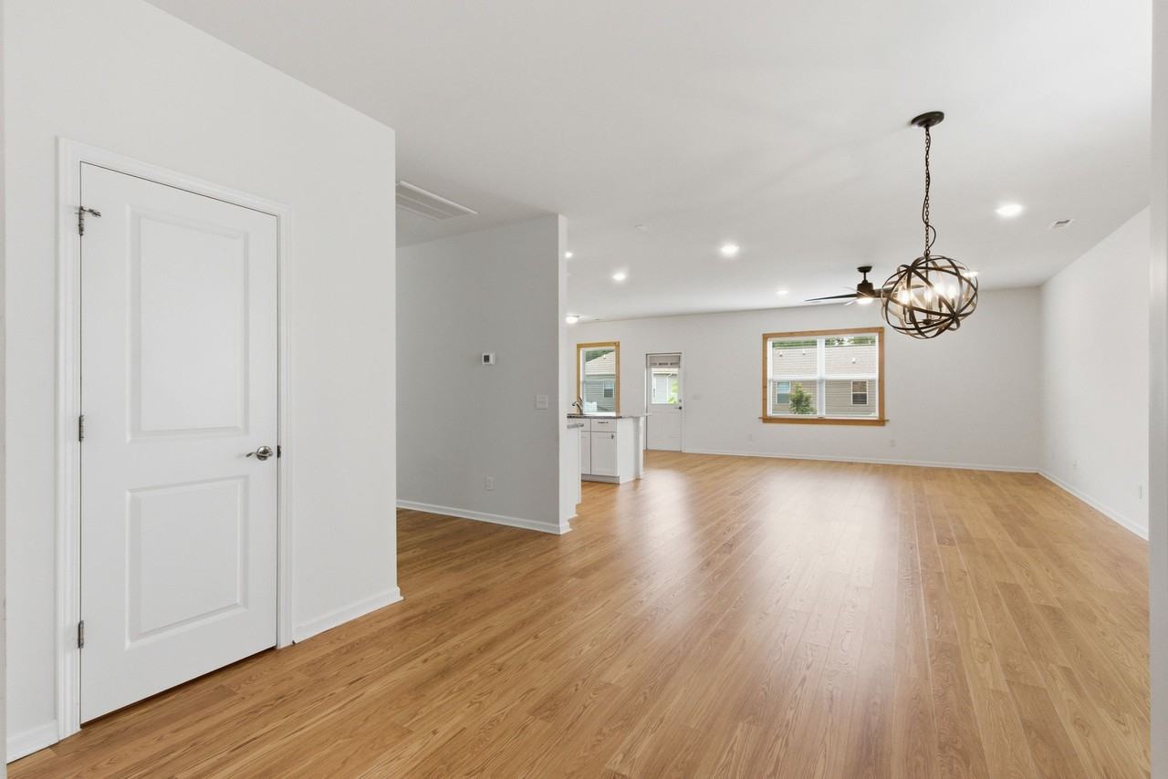 3153 Chaplins Trce #1 - Photo 4 of 38