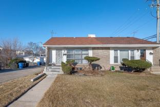 8670 S Kimbark Ave - Photo 1 of 1