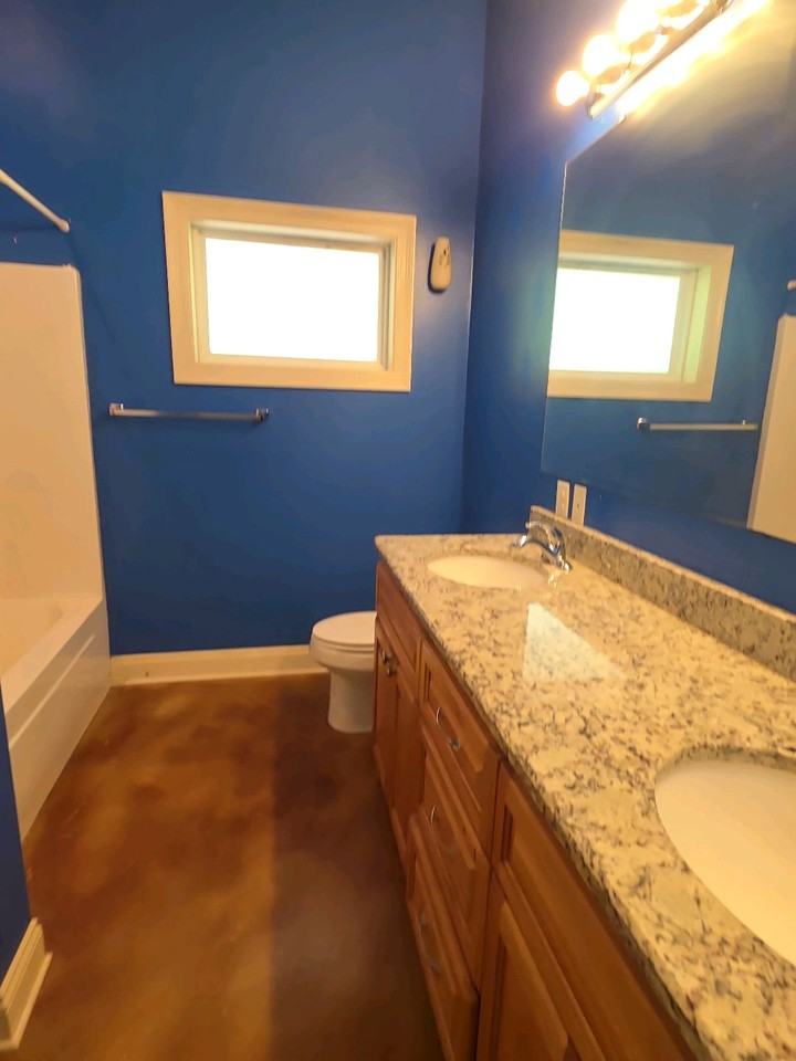 1201 Glenwood Dr #1 - Photo 3 of 4