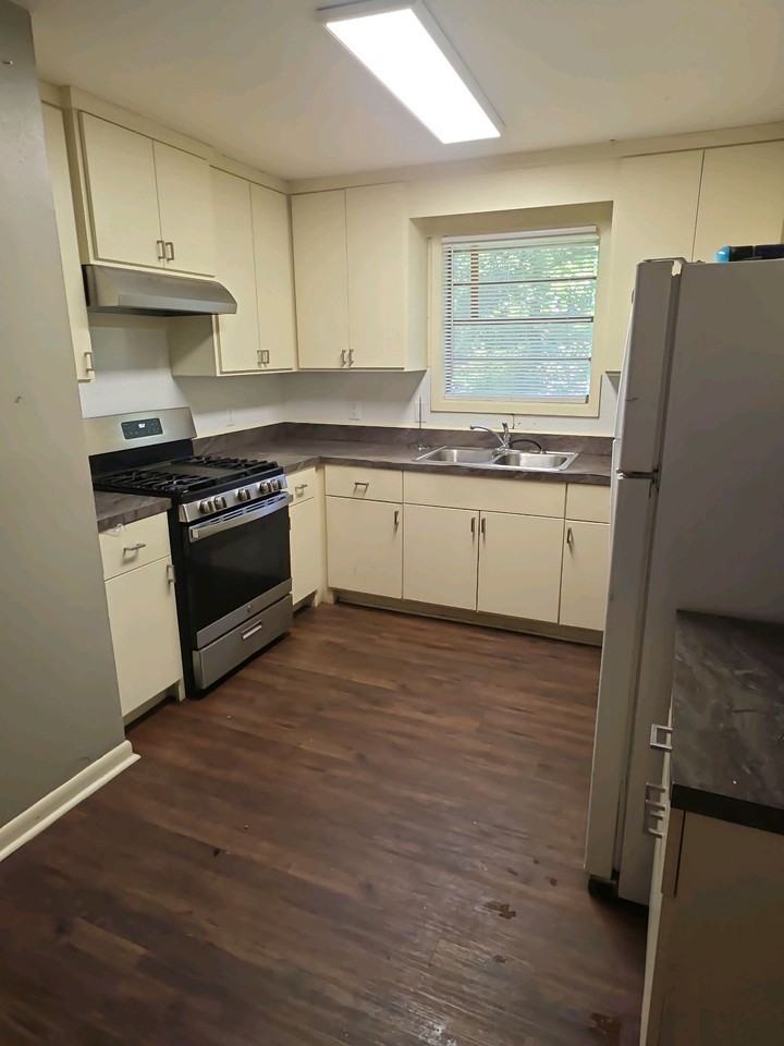 1904 Nancy Dr #1 - Photo 3 of 4