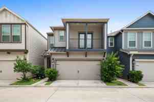 featured image of 10309 Harmon Smith Dr