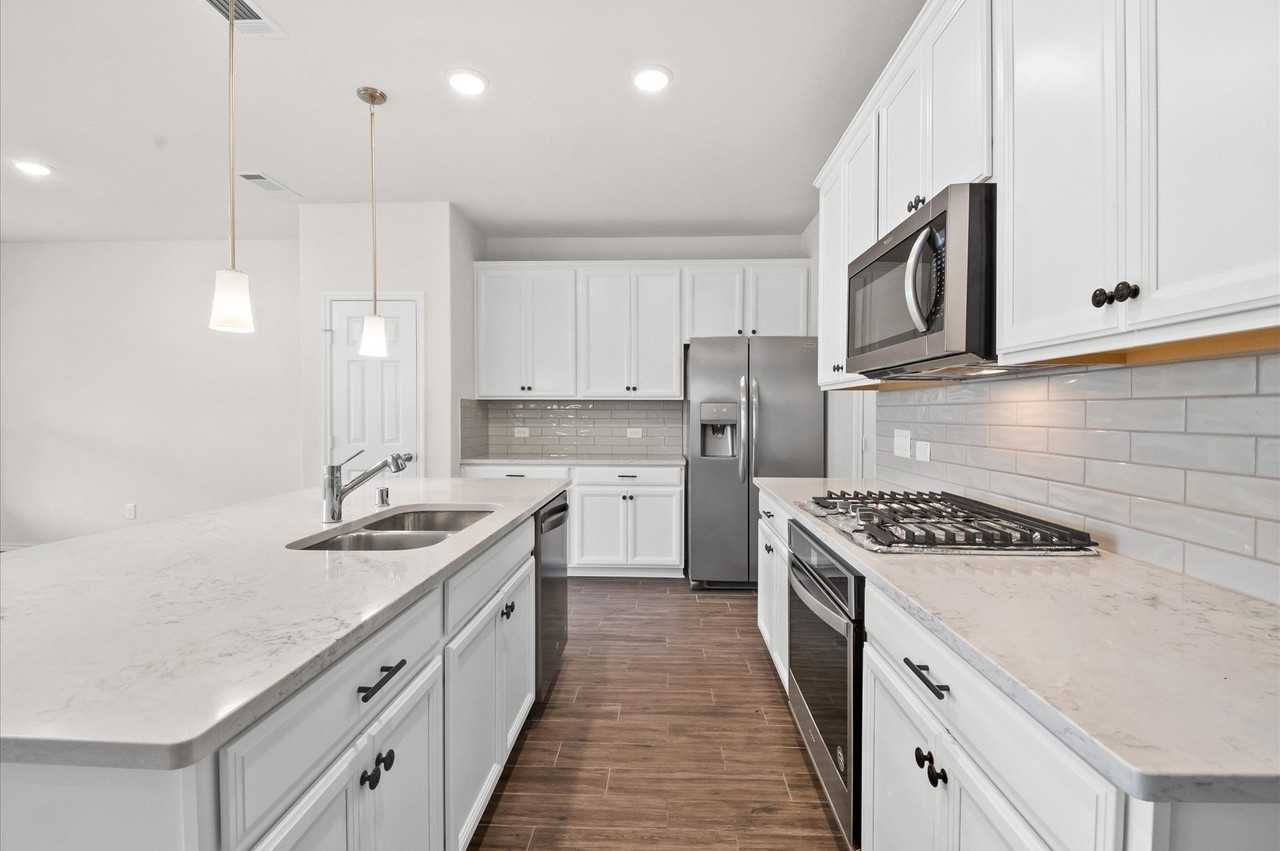 10309 Harmon Smith Dr - Photo 7 of 27