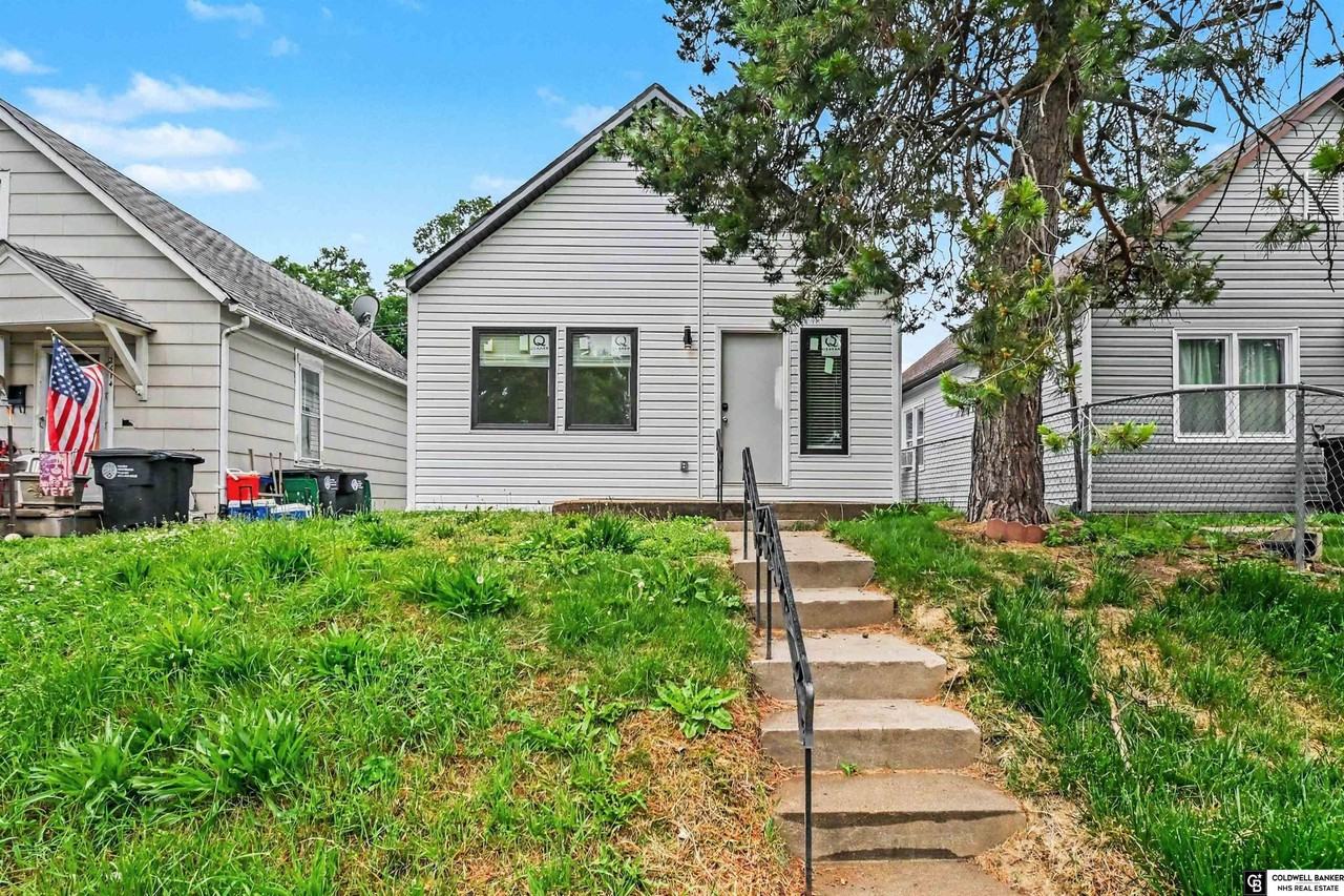 2612 S 12th St - Photo 2 of 20