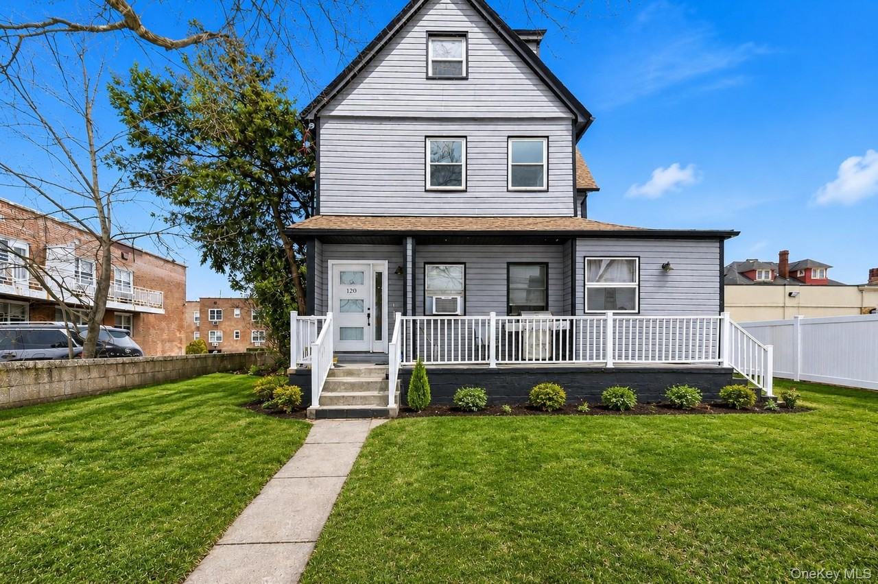 120 Maple Ave - Photo 2 of 13