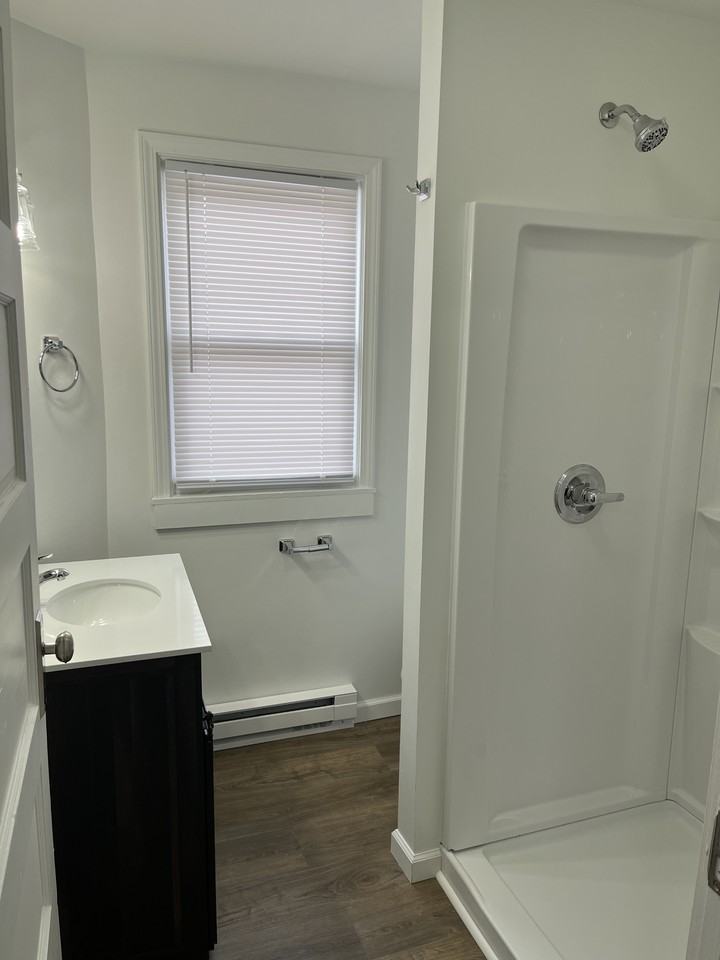 19 Elm St #4 - Photo 4 of 10
