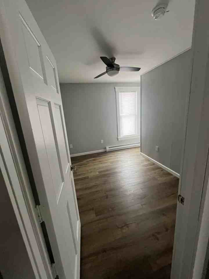 19 Elm St #4 - Photo 5 of 10