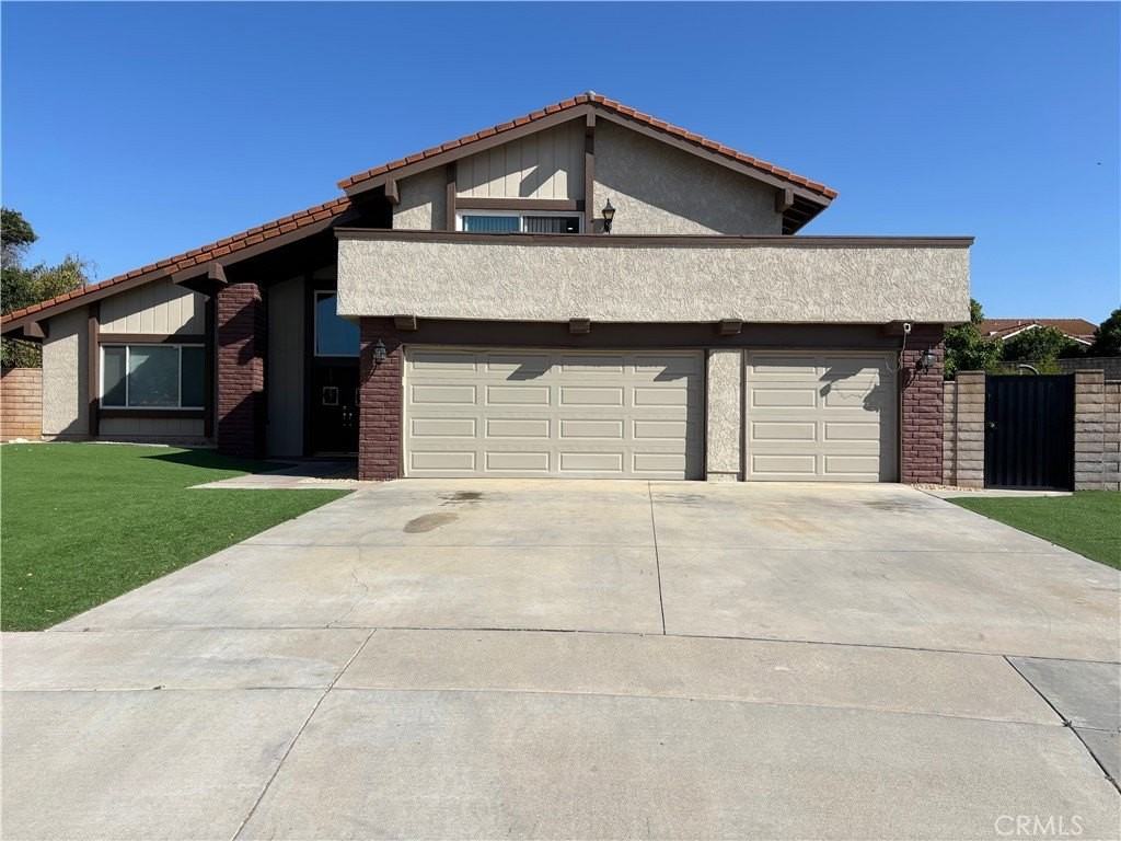 1515 Conestoga Ct - Photo 2 of 43