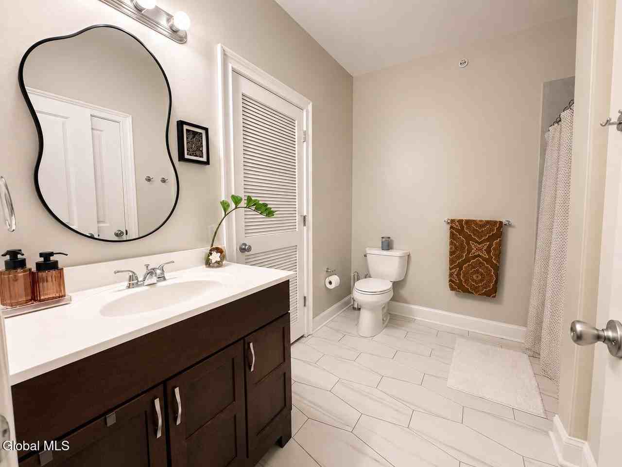 289 Jefferson St - Photo 7 of 14