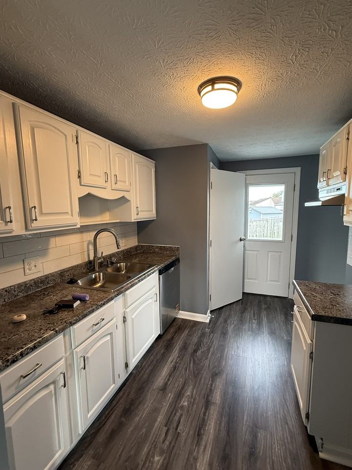 2290 Turquoise Dr #1 - Photo 2 of 9