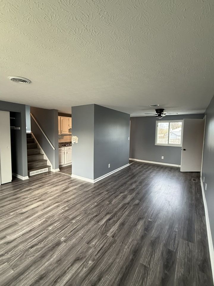 2290 Turquoise Dr #1 - Photo 4 of 9