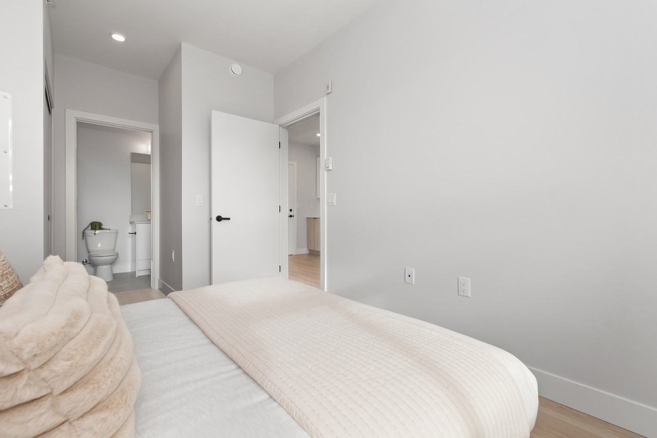 45754 Wellington Avenue - Photo 3 of 26