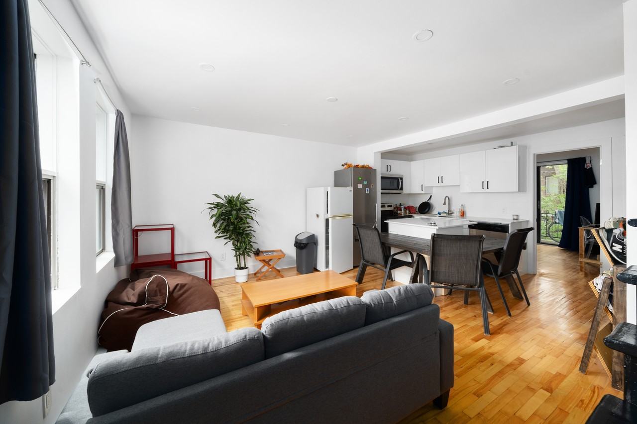 1643 Rue Beaudry - Photo 7 of 21