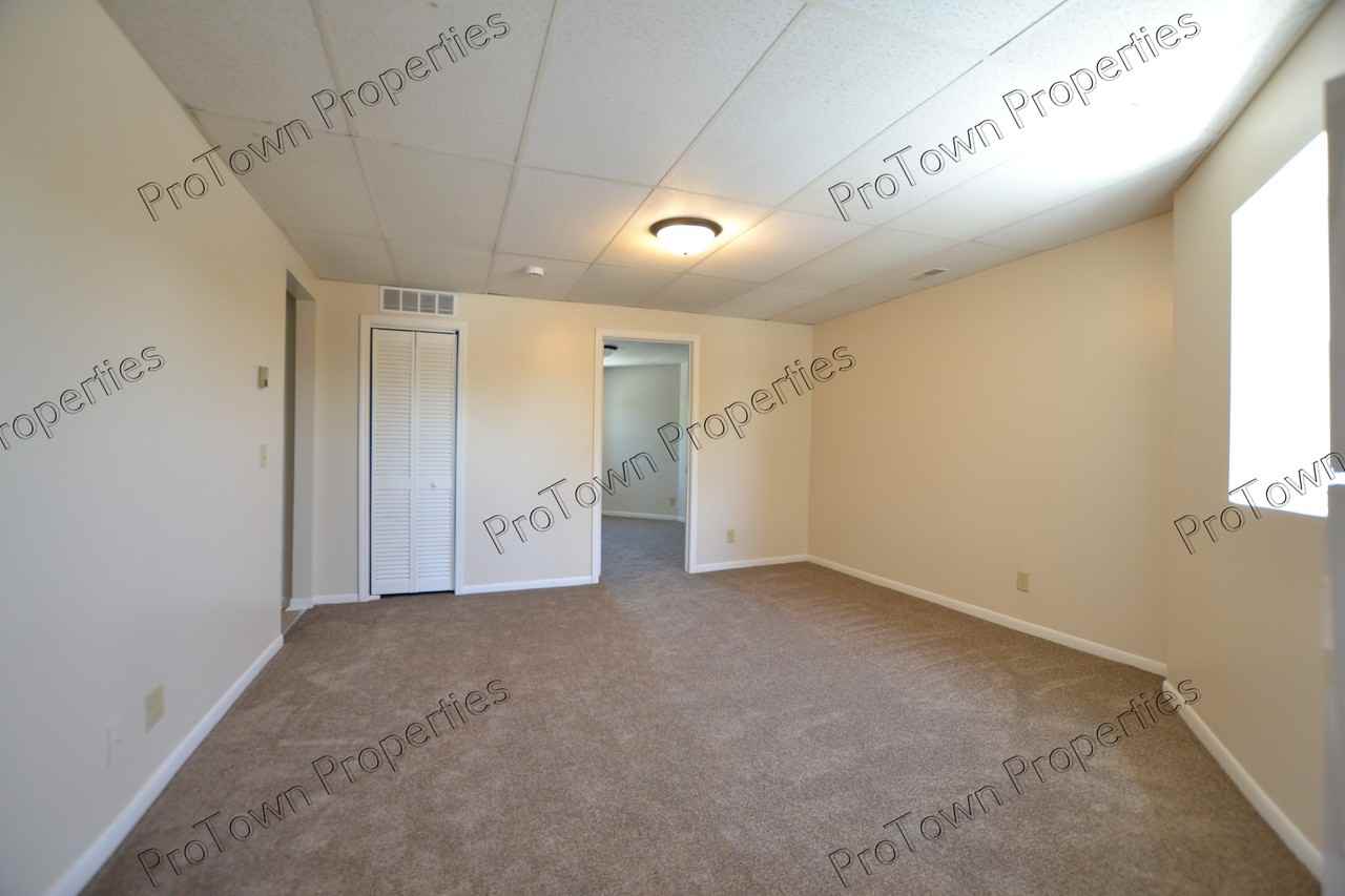 406 Oneida - Photo 2 of 8