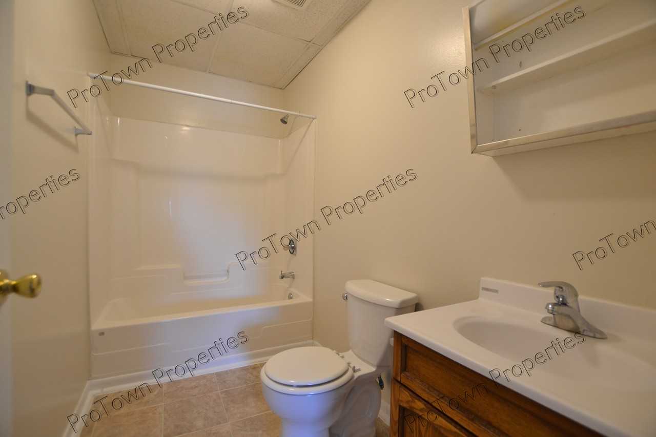 406 Oneida - Photo 3 of 8