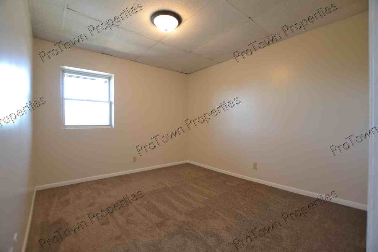 406 Oneida - Photo 7 of 8
