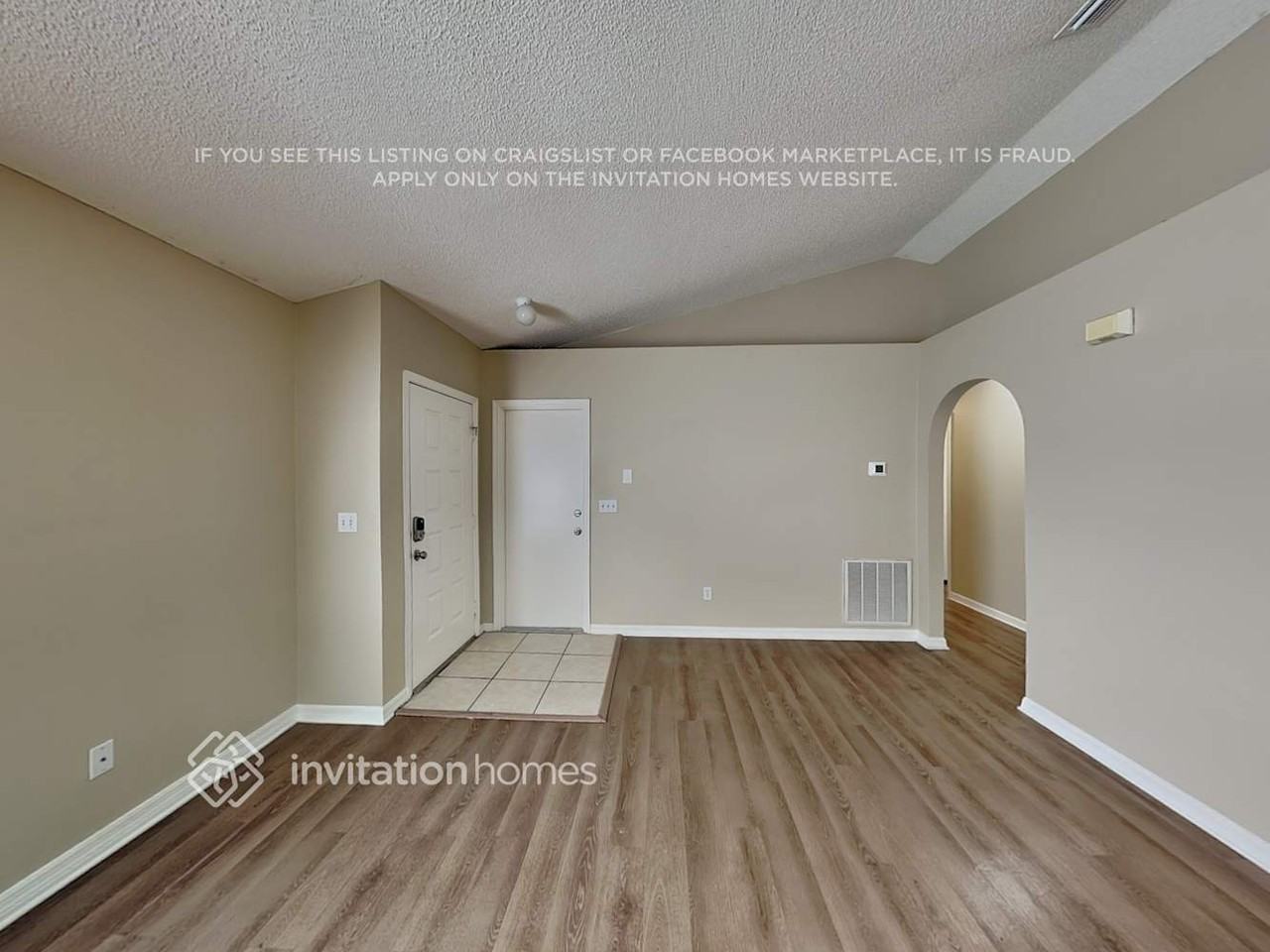 2836 Maderia Cir - Photo 3 of 18
