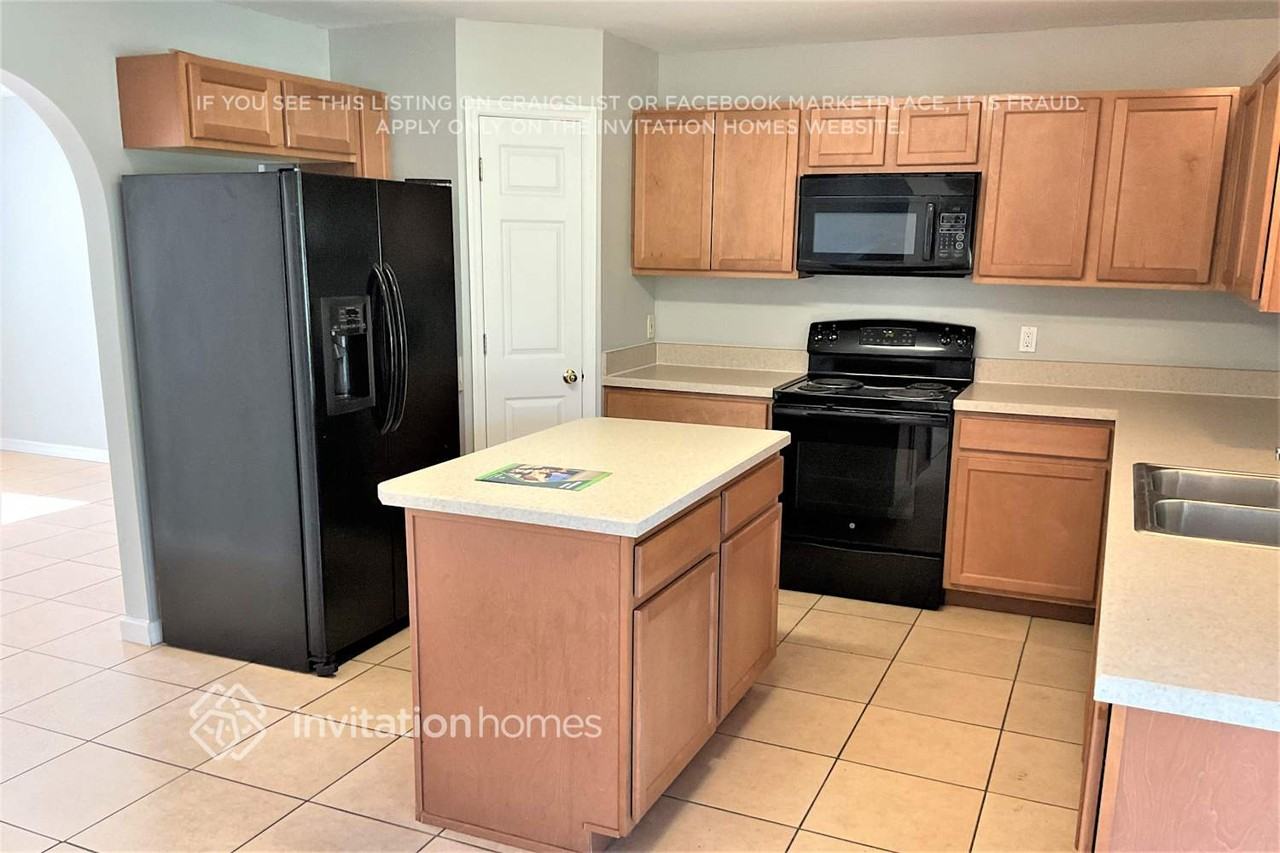 1019 Glendale Ave Nw - Photo 5 of 19