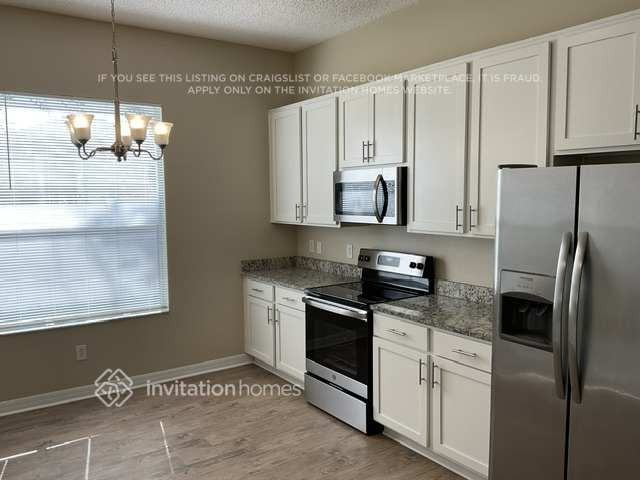 402 Sycamore Springs St - Photo 4 of 12