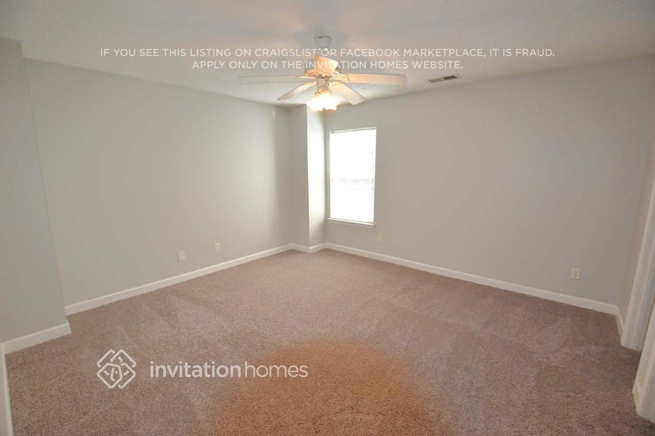 5526 Black Fox Ct - Photo 7 of 10