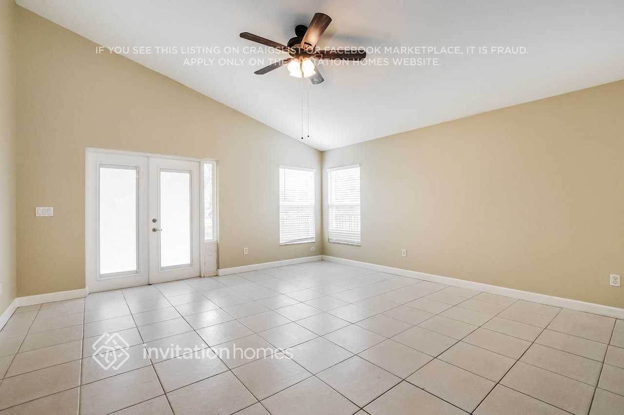 4520 Northern Dancer Way - Photo 5 of 16