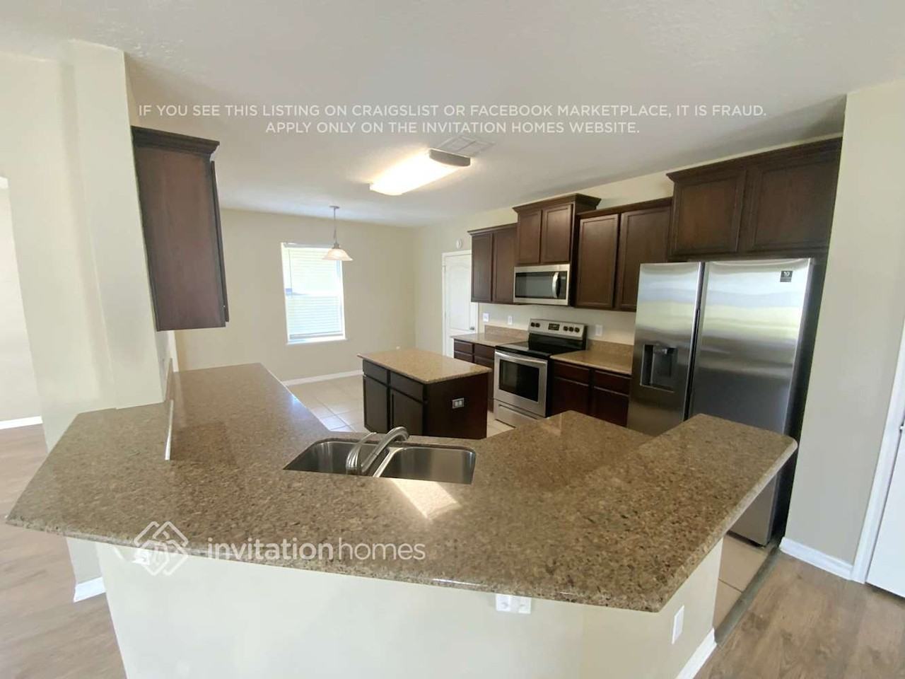 1821 Betsy Ross Ln - Photo 4 of 8