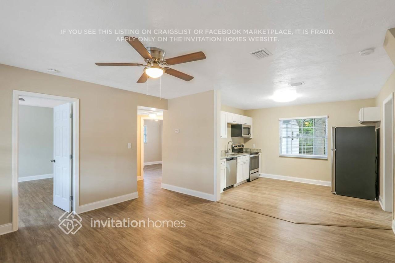 5235 44th Ave N - Photo 4 of 26