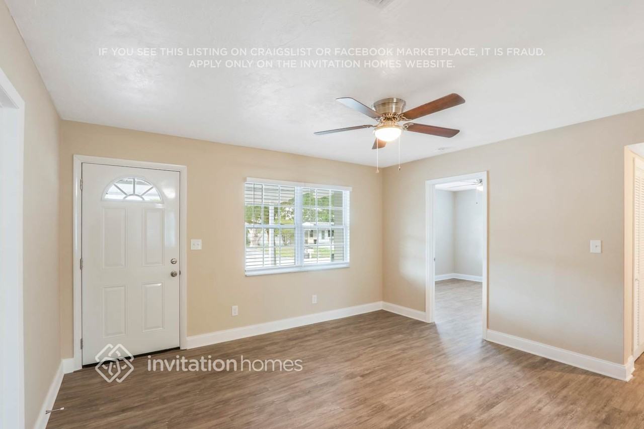 5235 44th Ave N - Photo 7 of 26