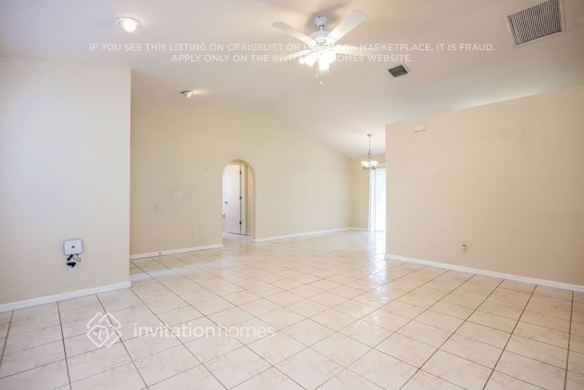 15562 Horseshoe Ln - Photo 2 of 14