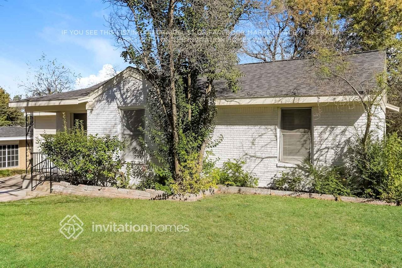 3812 Cornish Ave - Photo 2 of 15