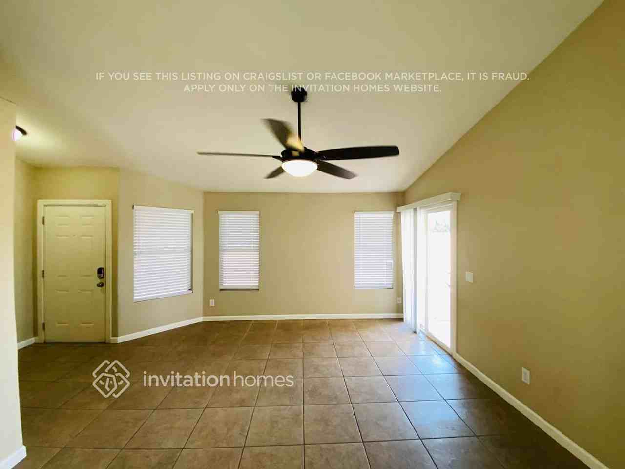 2361 E Pinto Dr - Photo 2 of 21