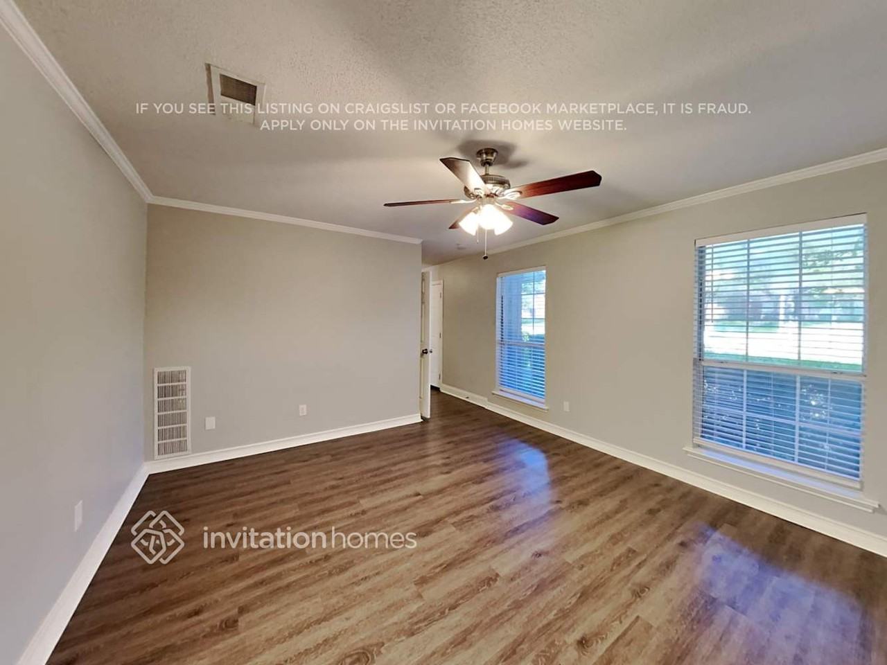 6736 Mantissa Dr - Photo 4 of 20