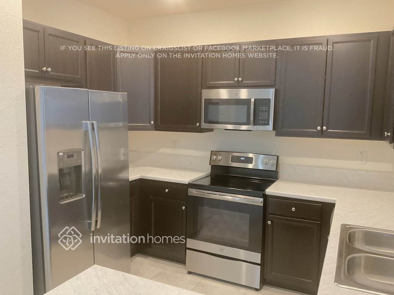 169 Se 33rd Pl - Photo 4 of 12