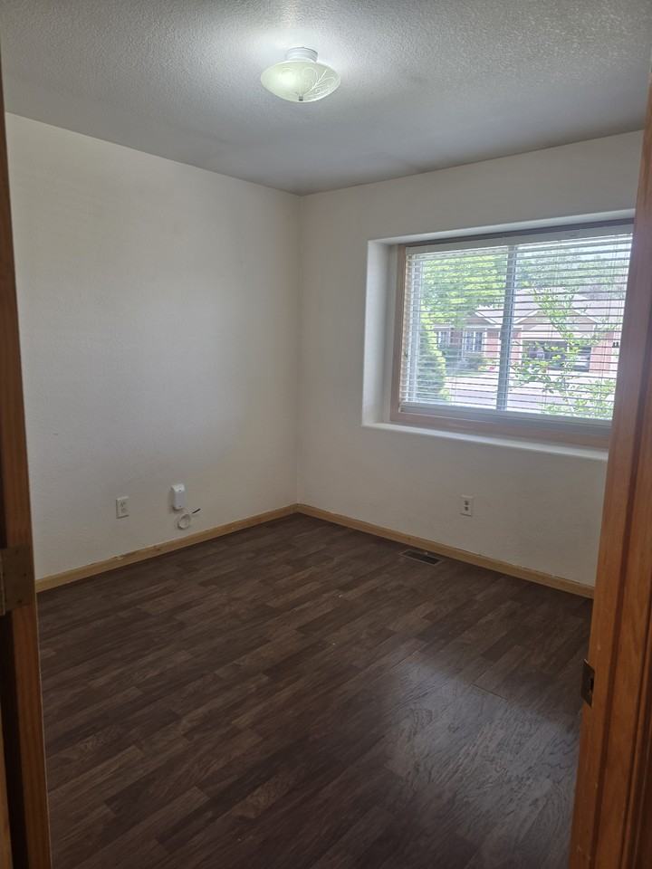 1210 N 3rd St #1 - Photo 3 of 11