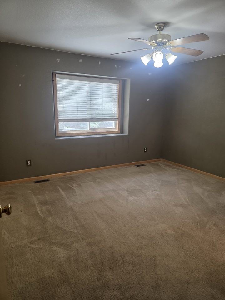 1210 N 3rd St #1 - Photo 5 of 11