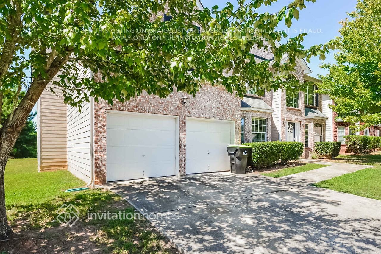5565 Platte Dr - Photo 2 of 20